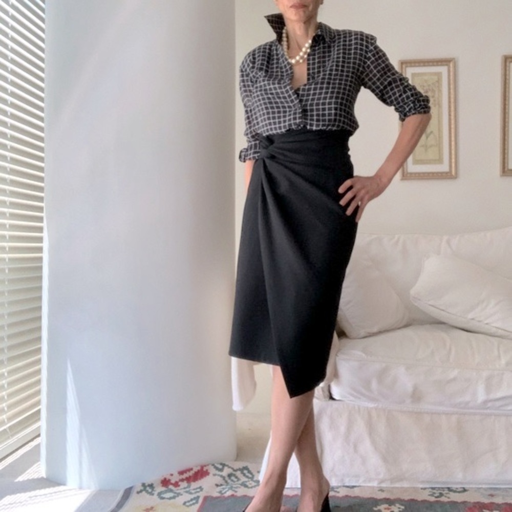 Club Monaco Silk Shirt.  Size XS - Picture 5 of 10